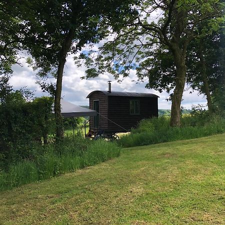 The Shepherds Hut At The Shippen, Tiphayes โฮนิทัน ภายนอก รูปภาพ