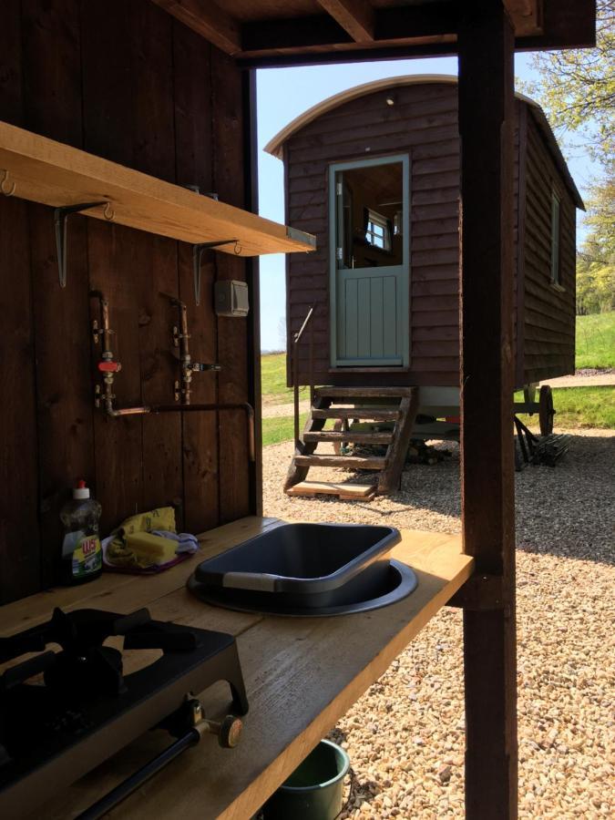 The Shepherds Hut At The Shippen, Tiphayes โฮนิทัน ภายนอก รูปภาพ