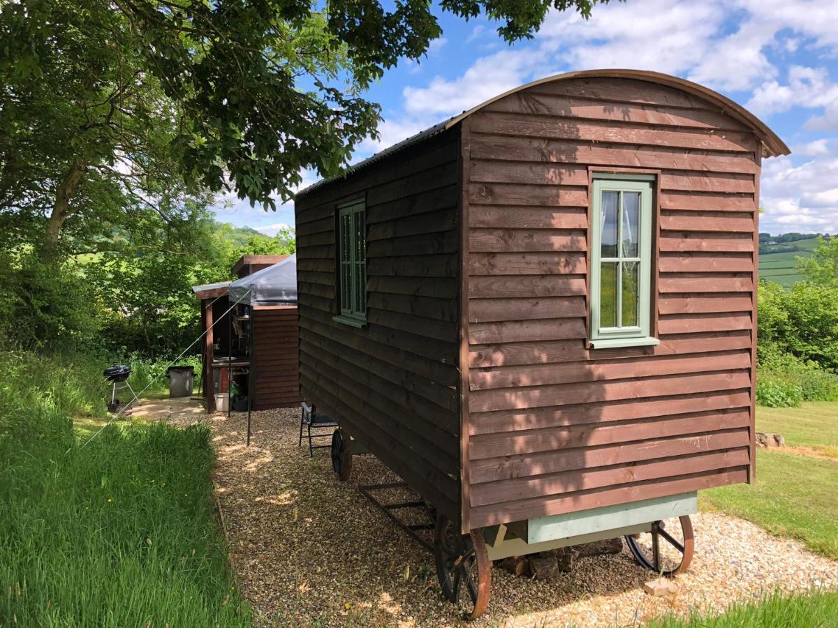 The Shepherds Hut At The Shippen, Tiphayes โฮนิทัน ภายนอก รูปภาพ