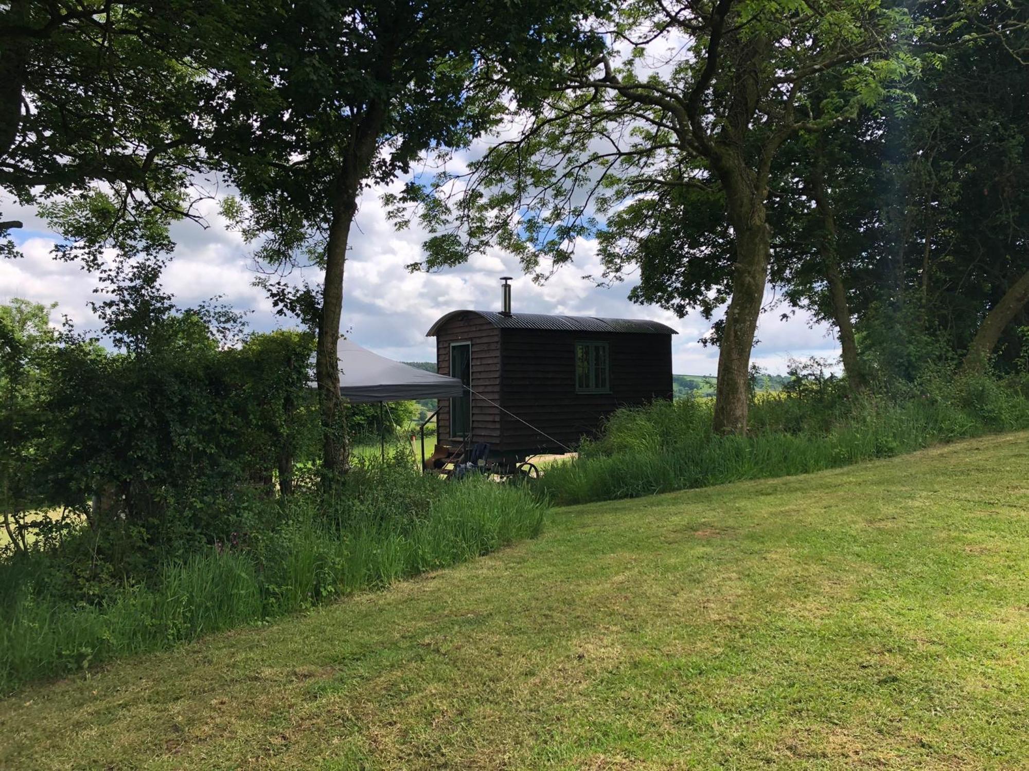 The Shepherds Hut At The Shippen, Tiphayes โฮนิทัน ภายนอก รูปภาพ